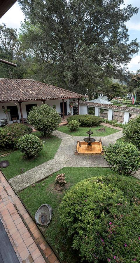 Club Campestre Hacienda Fizebad Hotel El Retiro  Luaran gambar